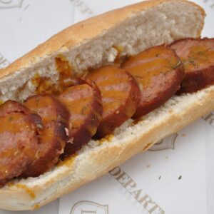 De grillmeister - PISTOLET WARME GRILLWORST MET MOSTERD DILLE SAUS